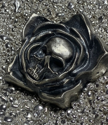 Skull Rose